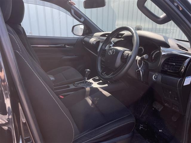 Toyota HILUX 2020 7297938-9
