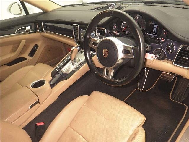 Porsche PANAMERA 2016 7297960-3