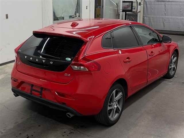 Volvo V40 2019 7297909-5