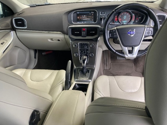 Volvo V40 2014 7297911-4