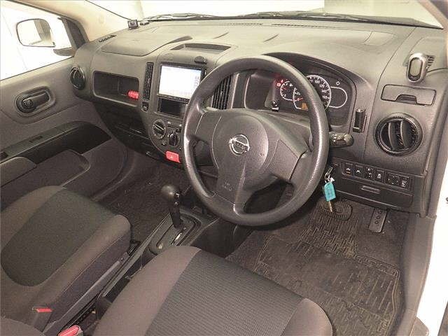 Nissan AD VAN 2020 7306821-3