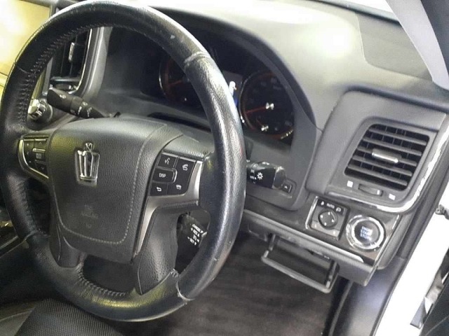 Toyota CROWN 2012 7316074-9