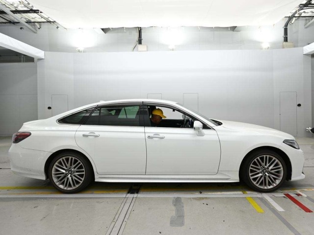 Toyota CROWN 2021 7316083-3