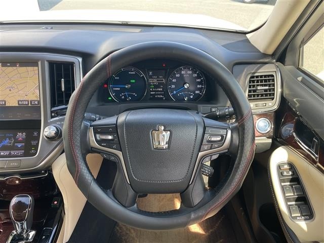 Toyota CROWN 2017 7316207-14