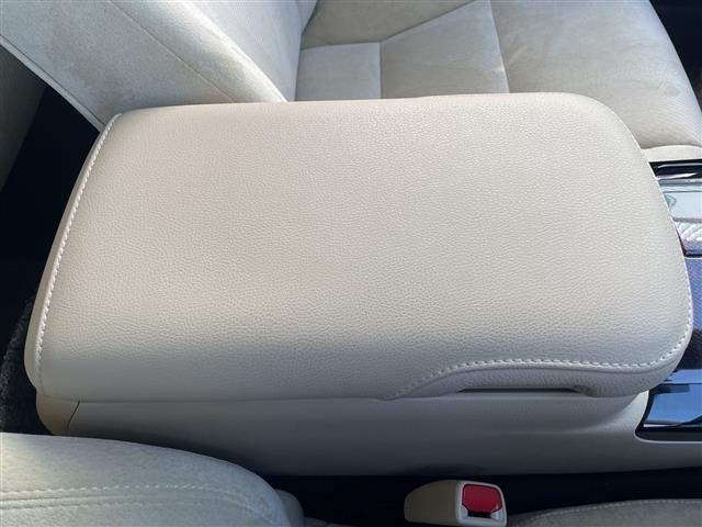 Toyota CROWN 2017 7316207-6