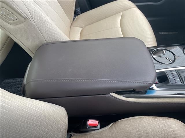 Toyota CROWN 2018 7316238-4