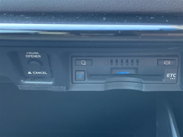 Toyota CROWN 2018 7316394-17