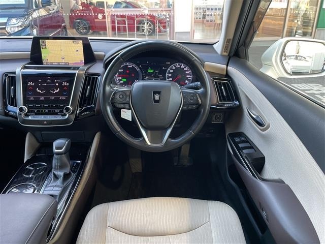 Toyota CROWN 2018 7316394-3
