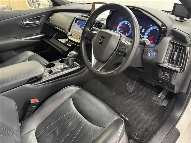 Toyota CROWN 2018 7316470-2