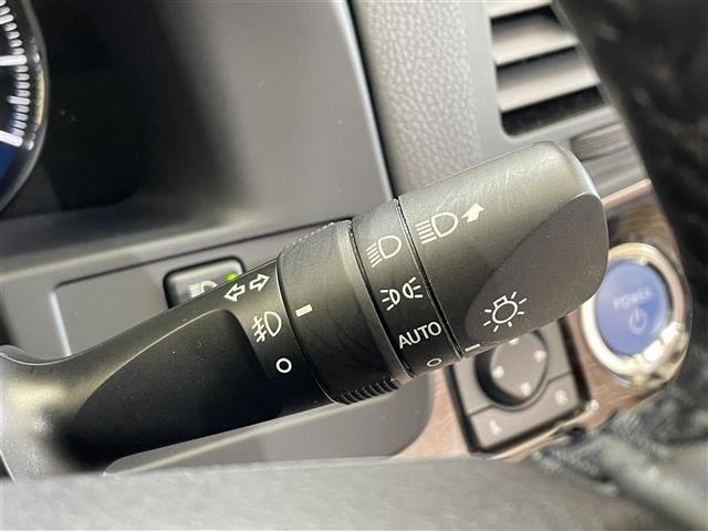 Toyota CROWN 2017 7316511-1