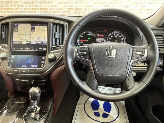 Toyota CROWN 2017 7316511-16