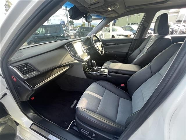 Toyota CROWN 2017 7316527-12