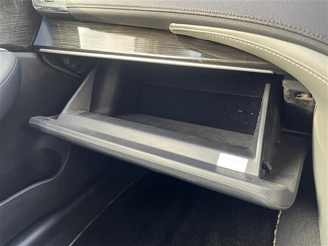 Toyota CROWN 2017 7316527-5