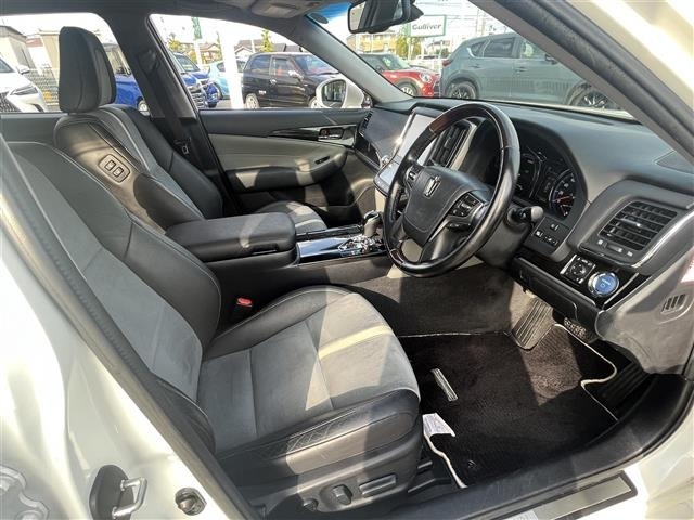Toyota CROWN 2017 7316527-7
