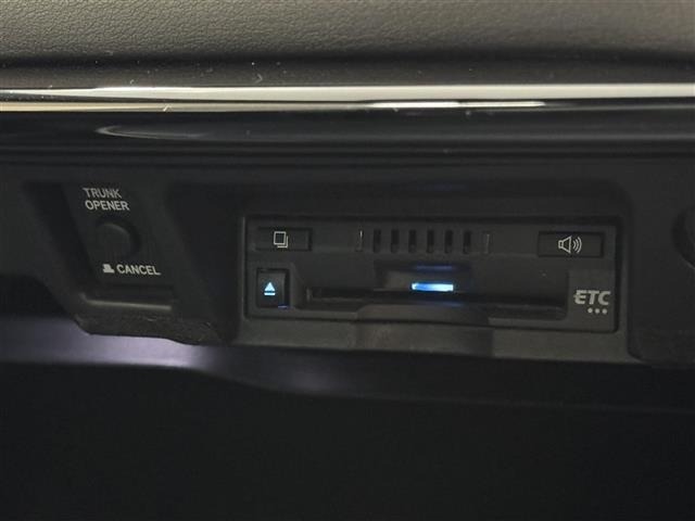 Toyota CROWN 2018 7316573-16