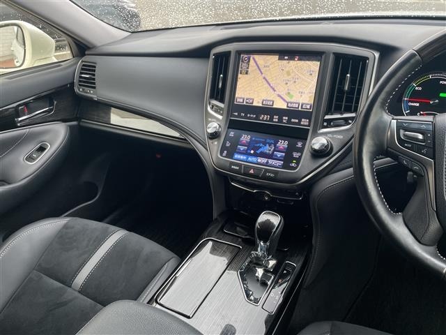 Toyota CROWN 2017 7316621-8