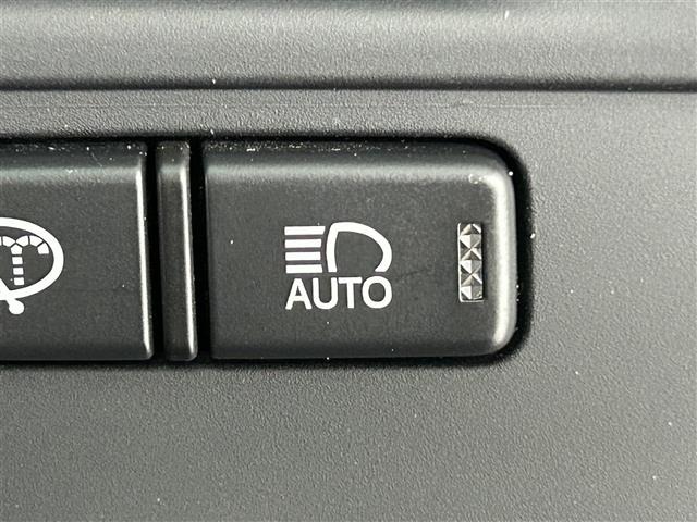 Toyota CROWN 2017 7316765-10