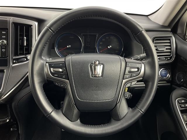 Toyota CROWN 2017 7316779-3