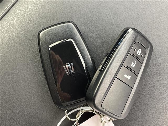 Toyota CROWN 2019 7316805-7