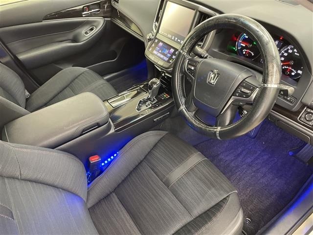 Toyota CROWN 2016 7316818-21