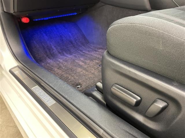 Toyota CROWN 2016 7316818-3
