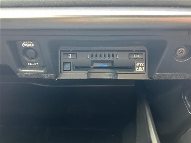 Toyota CROWN 2022 7316835-6