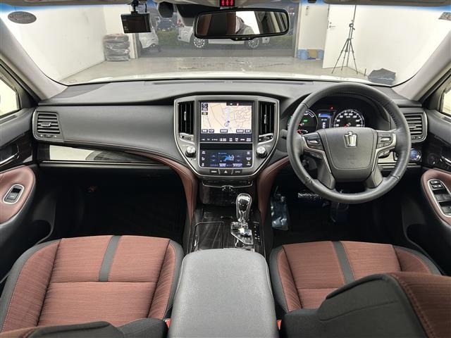 Toyota CROWN 2017 7316836-15