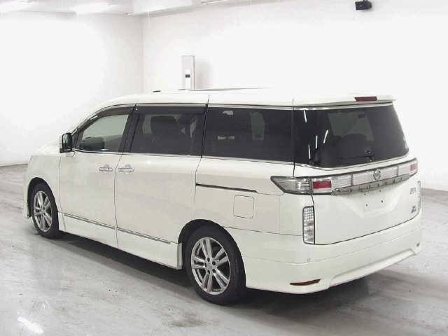 Nissan ELGRAND 2012 7303284-1