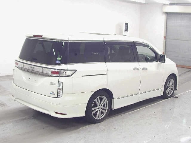 Nissan ELGRAND 2012 7303284-5