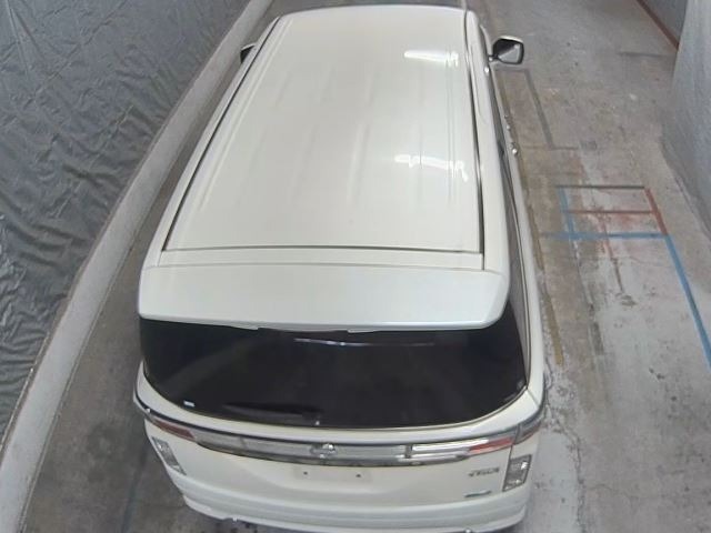 Nissan ELGRAND 2013 7303384-6