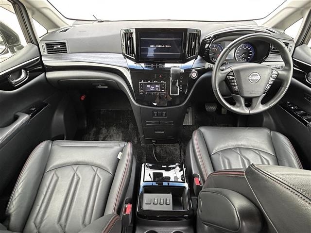 Nissan ELGRAND 2021 7304077-16