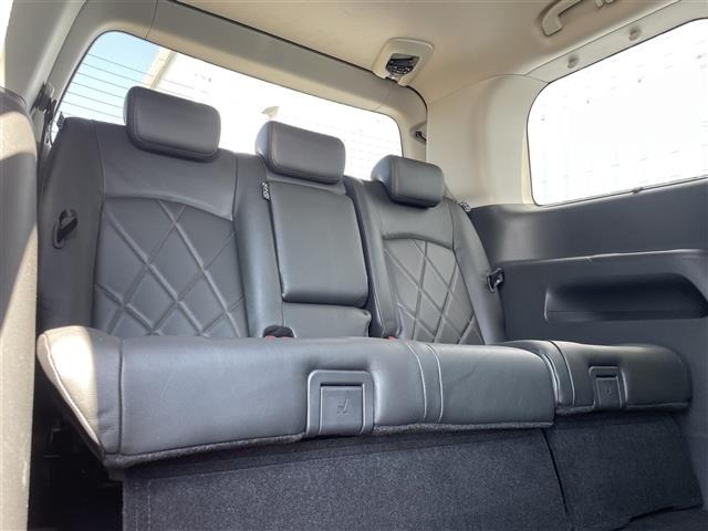 Nissan ELGRAND 2020 7304078-10