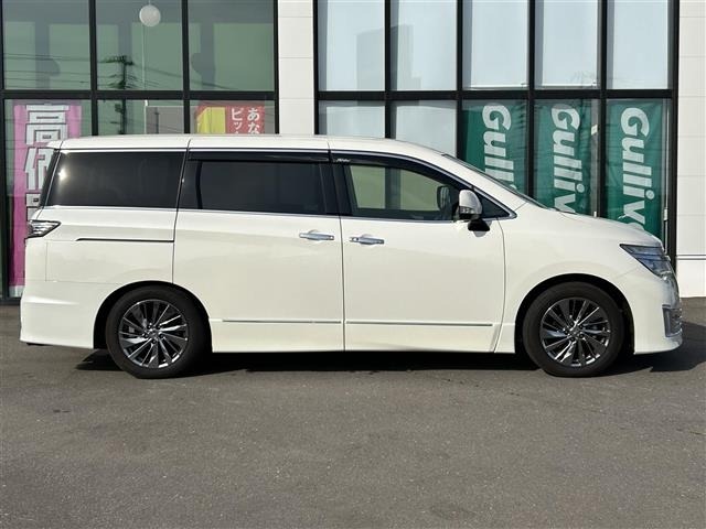 Nissan ELGRAND 2017 7304123-4