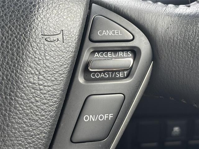 Nissan ELGRAND 2016 7304197-1