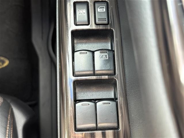 Nissan ELGRAND 2016 7304197-12