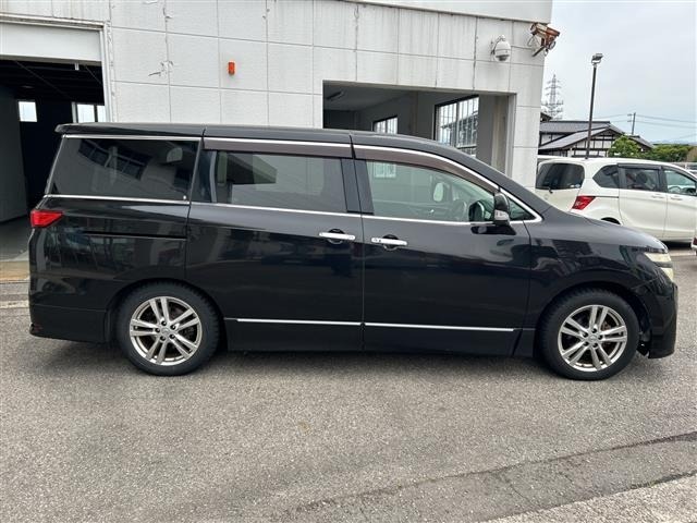 Nissan ELGRAND 2011 7304198-10