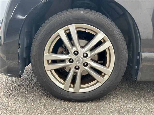 Nissan ELGRAND 2011 7304198-11