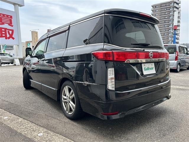 Nissan ELGRAND 2011 7304198-14