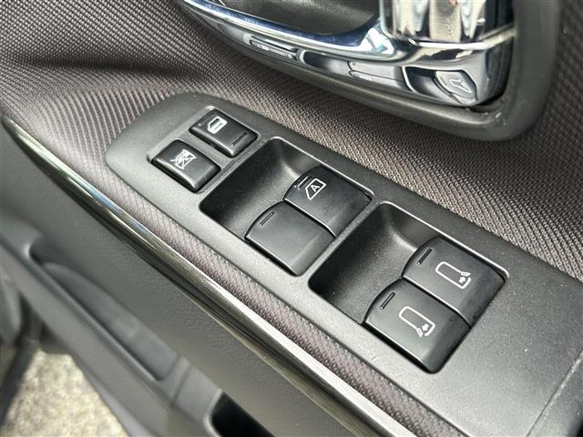 Nissan ELGRAND 2007 7304215-2