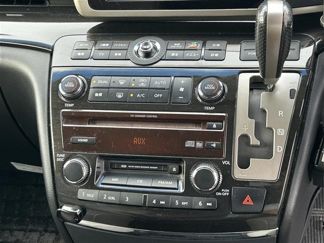 Nissan ELGRAND 2007 7304215-4
