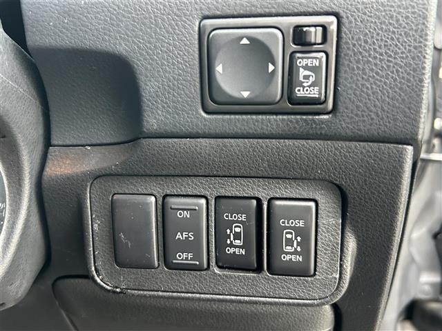 Nissan ELGRAND 2007 7304215-5