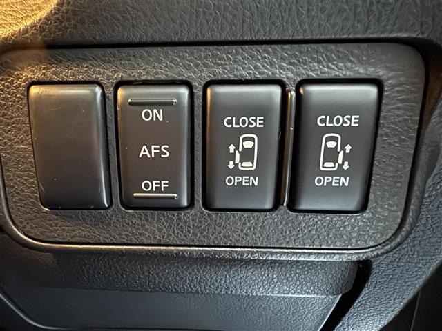 Nissan ELGRAND 2006 7304252-10