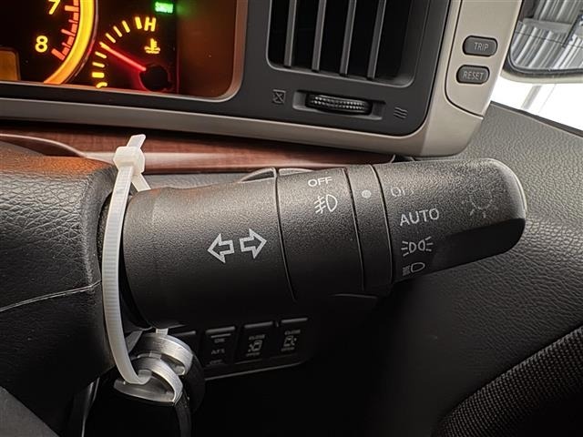 Nissan ELGRAND 2006 7304252-7
