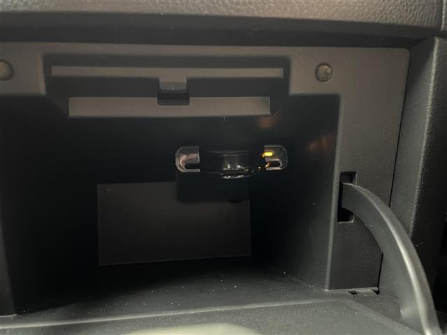 Nissan ELGRAND 2012 7304253-17