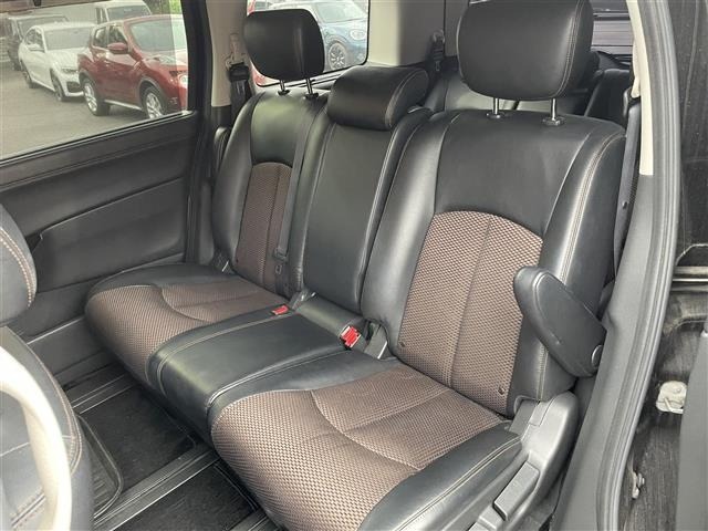Nissan ELGRAND 2012 7304253-6