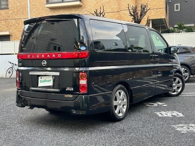 Nissan ELGRAND 2009 7304276-1