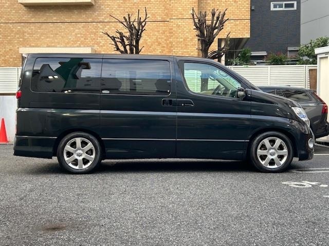 Nissan ELGRAND 2009 7304276-3