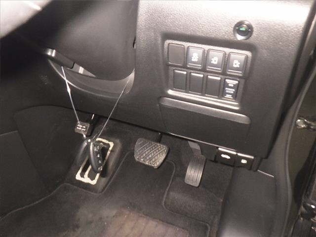 Nissan ELGRAND 2014 7304375-8