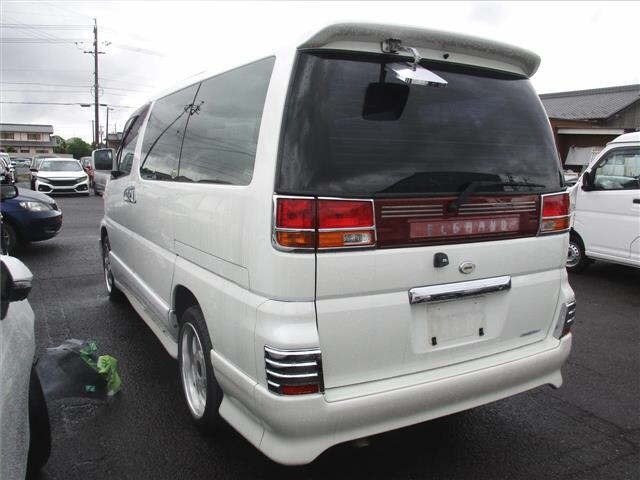 Nissan ELGRAND 2001 7304376-1