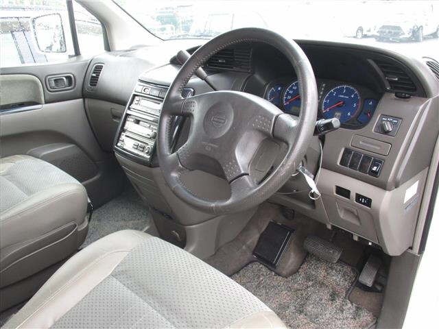 Nissan ELGRAND 2001 7304376-3